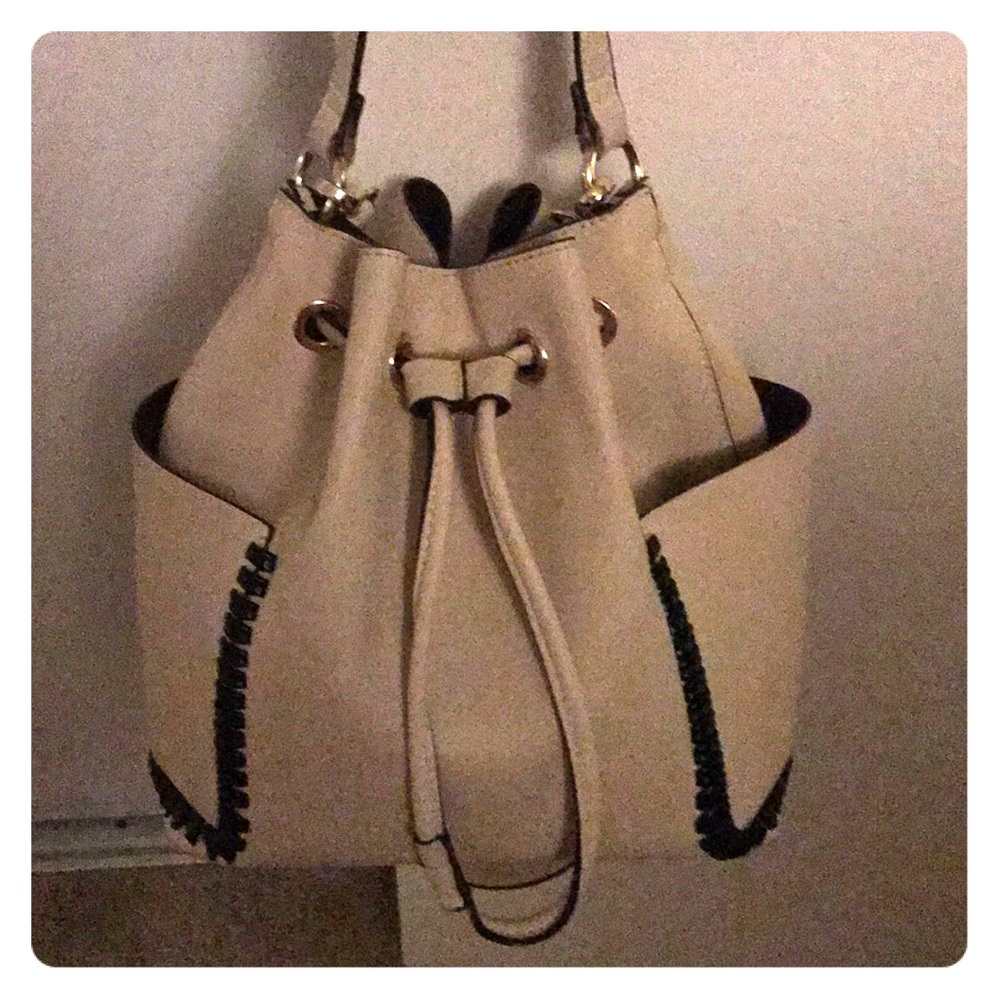 Gently used cute handbag bucket style